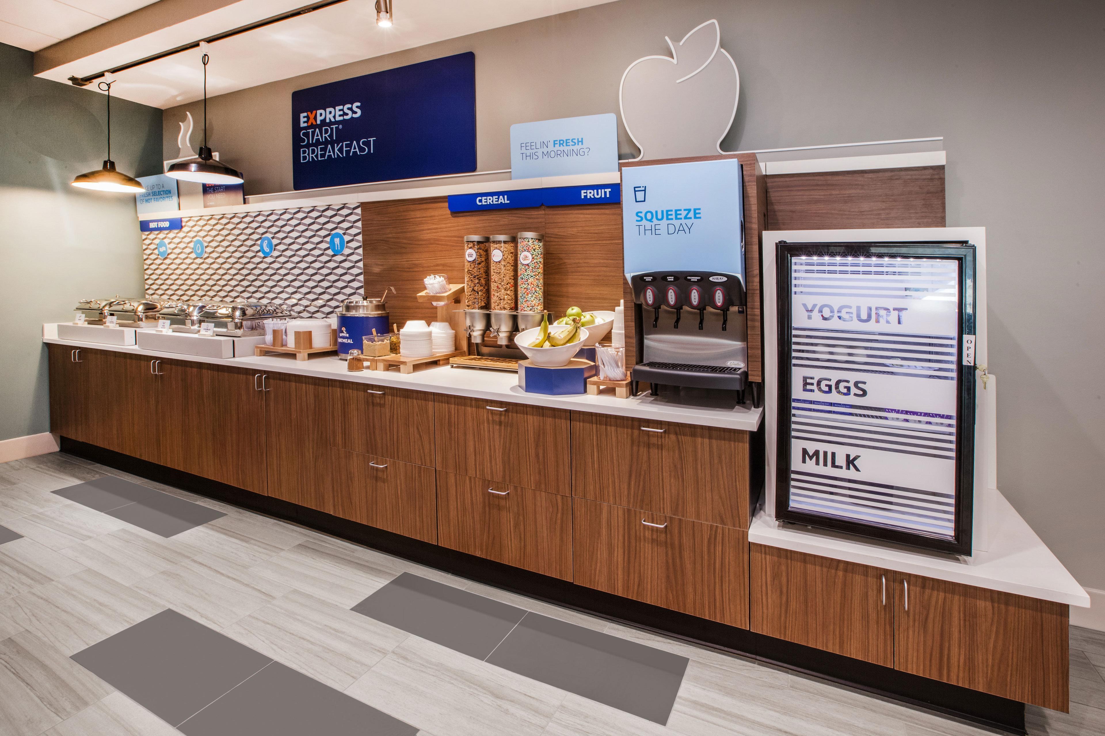 Holiday Inn Express Newton By Ihg Dış mekan fotoğraf