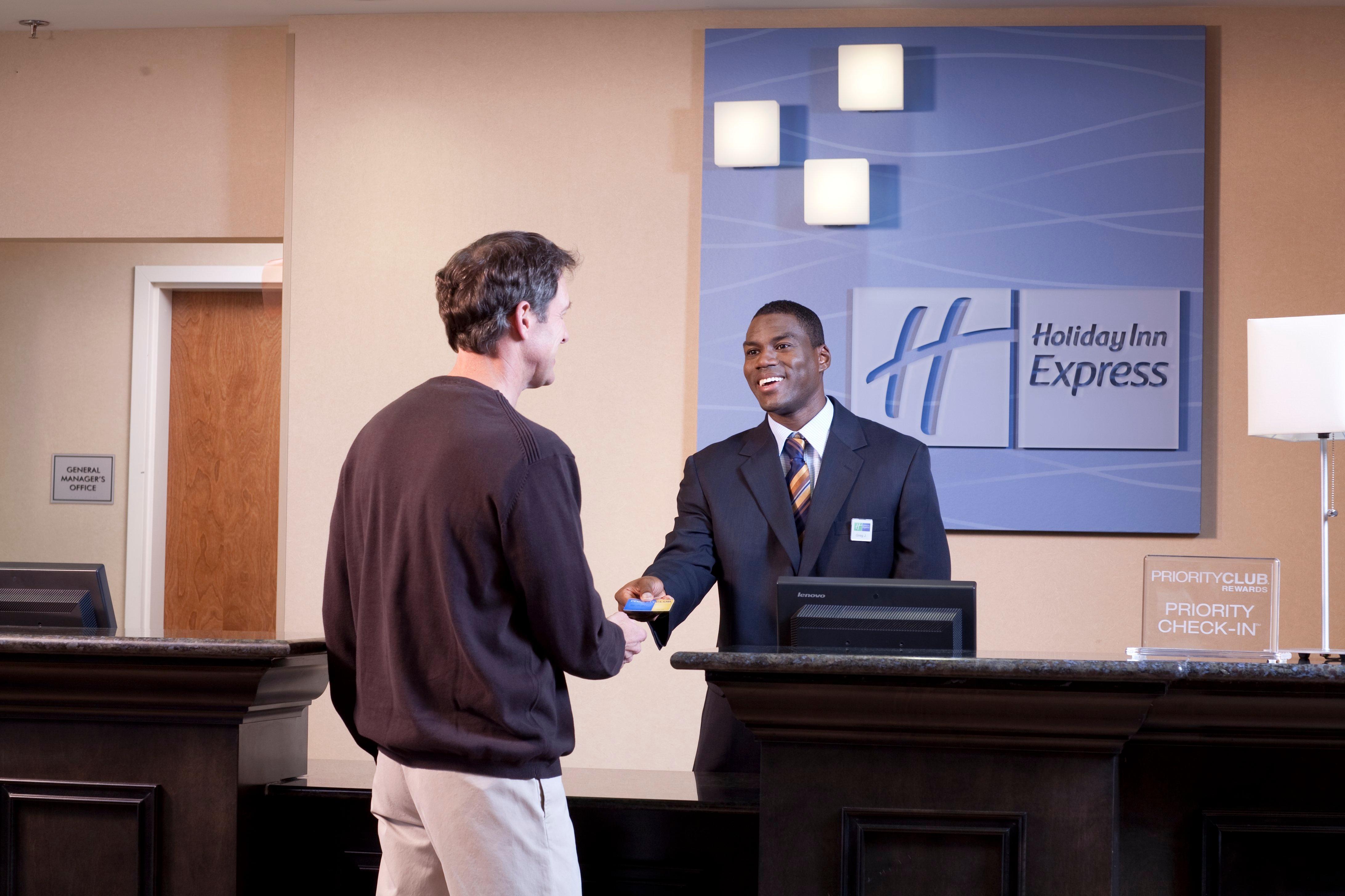 Holiday Inn Express Newton By Ihg İç mekan fotoğraf