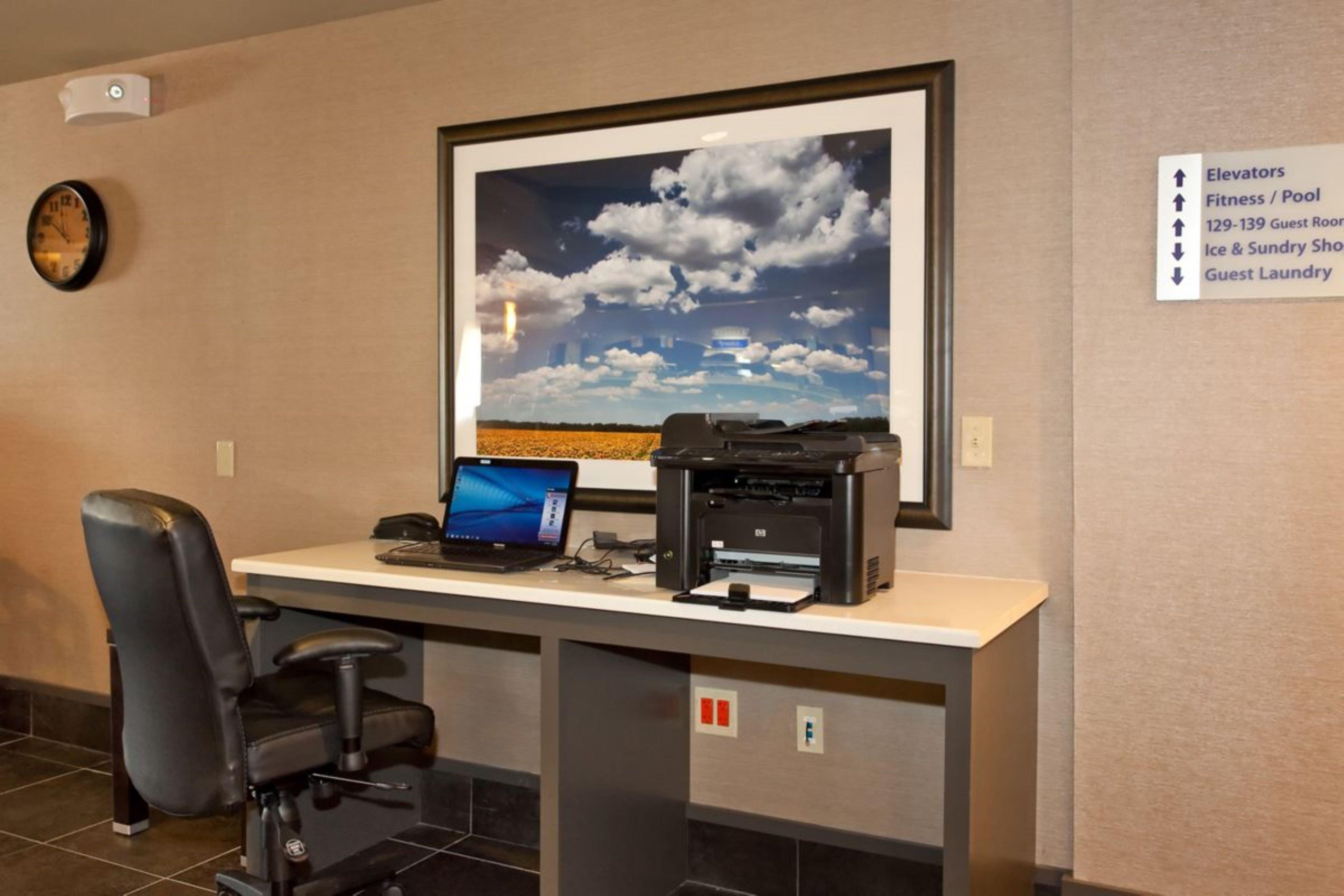 Holiday Inn Express Newton By Ihg Dış mekan fotoğraf