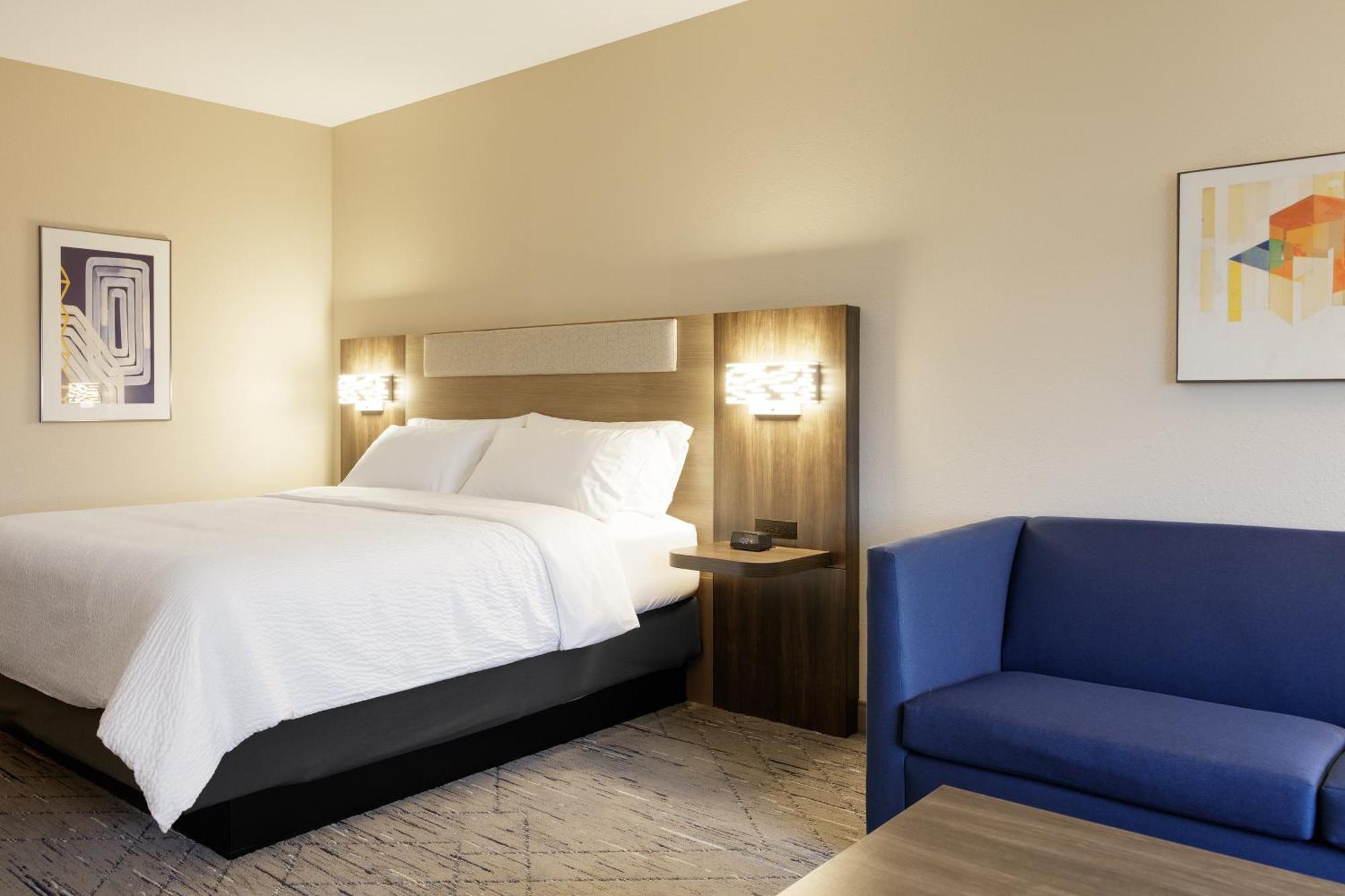 Holiday Inn Express Newton By Ihg Dış mekan fotoğraf