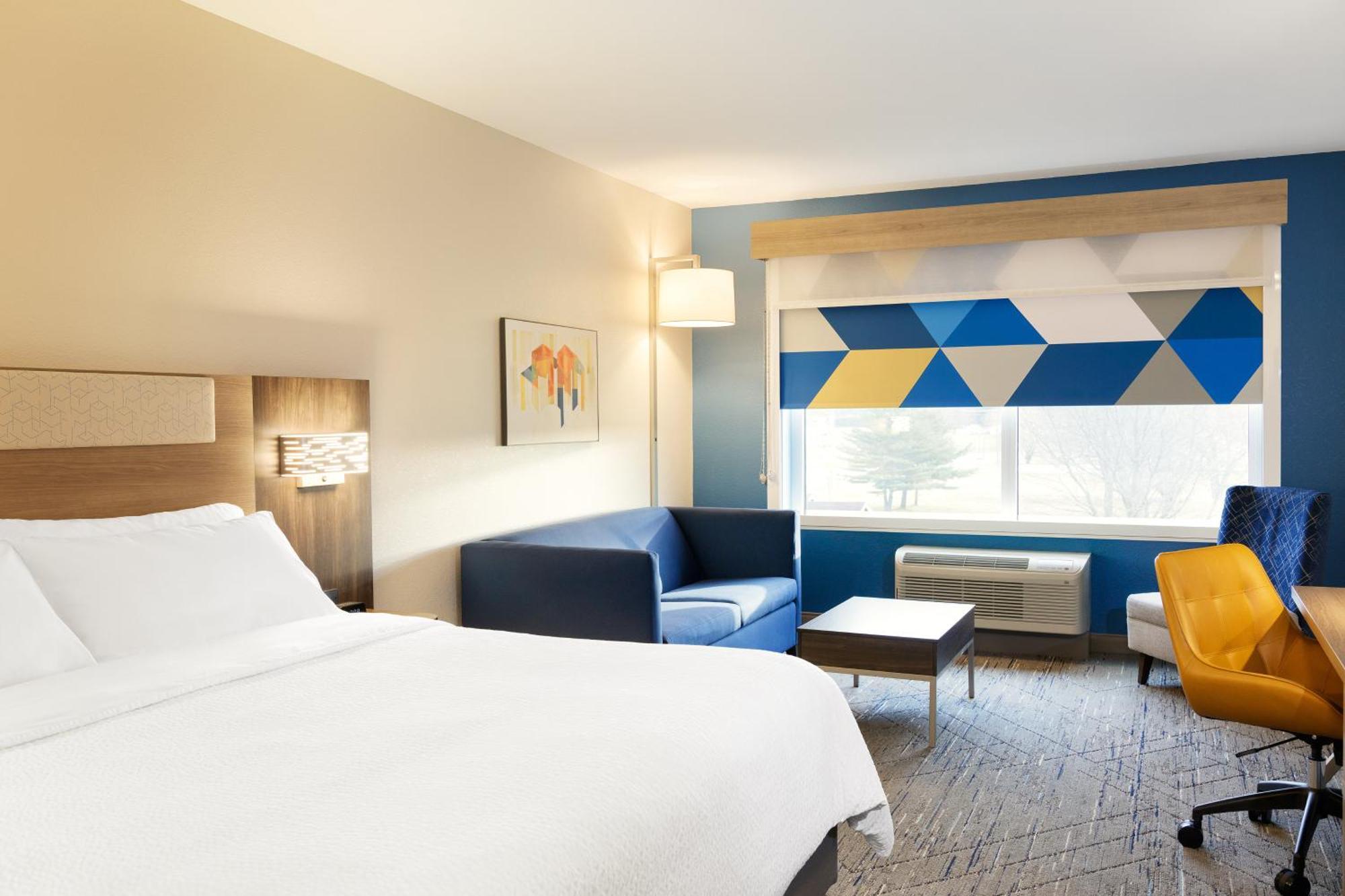 Holiday Inn Express Newton By Ihg Dış mekan fotoğraf
