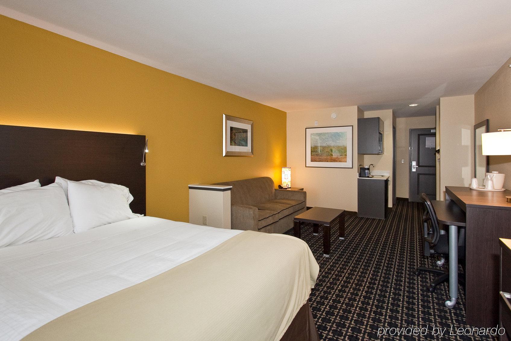 Holiday Inn Express Newton, An Ihg Hotel Dış mekan fotoğraf