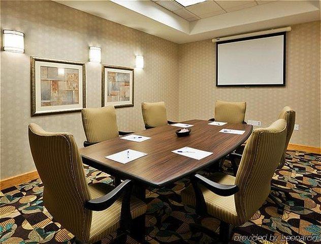 Holiday Inn Express Newton By Ihg Konforlar fotoğraf